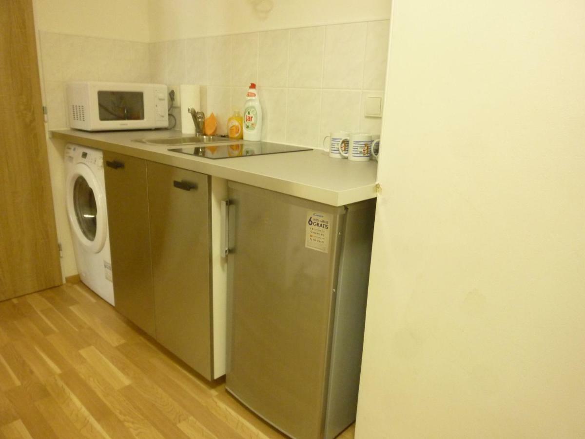 Апартаменты Apartman Van Ng Прага Экстерьер фото